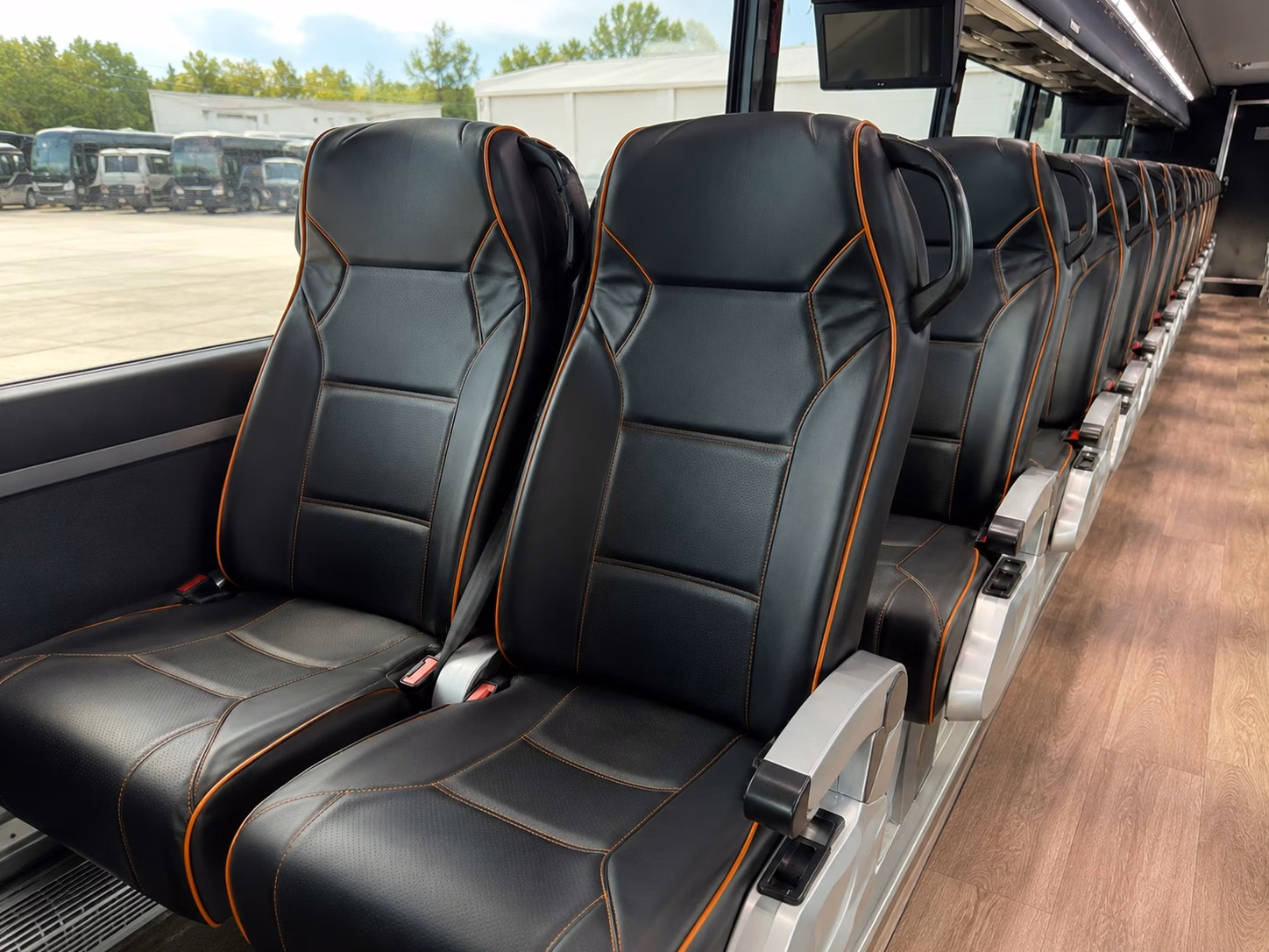 ada accessible field trip buses available for grand prairie schools