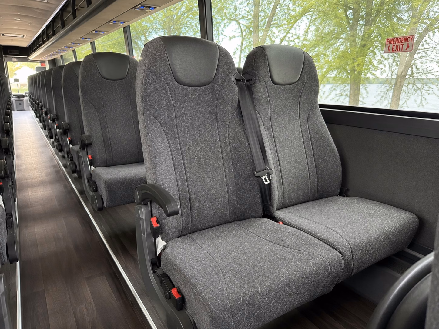 book a party bus for mavs games at american airlines center